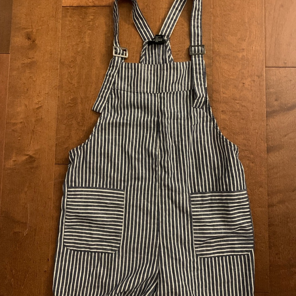 Forever 21 overall shorts